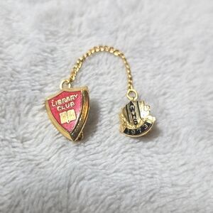 #306 Vintage 1973 AWHS Library Club brooch pin
